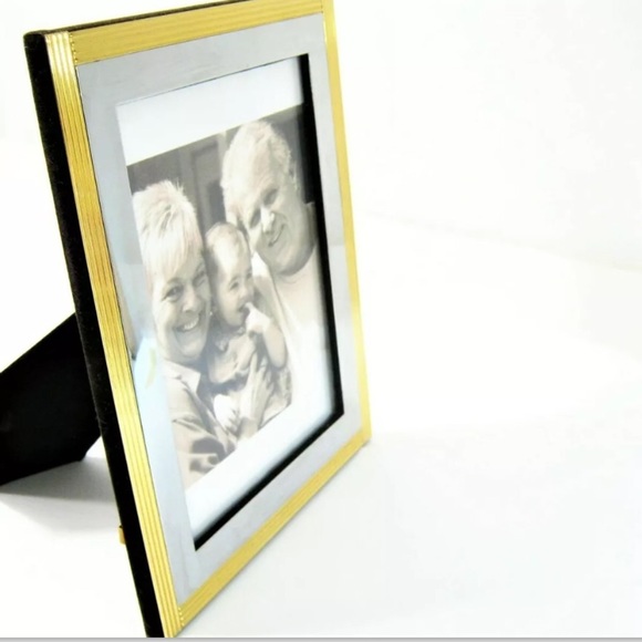 𝅺Solid brass photo frame with lacquer finish - Picture 2 of 4